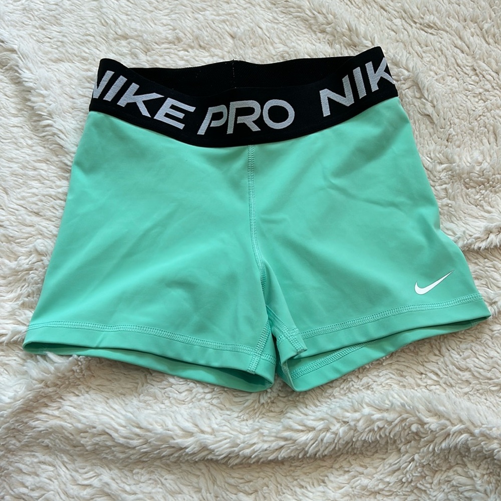 Mint green Nike Pro spandex